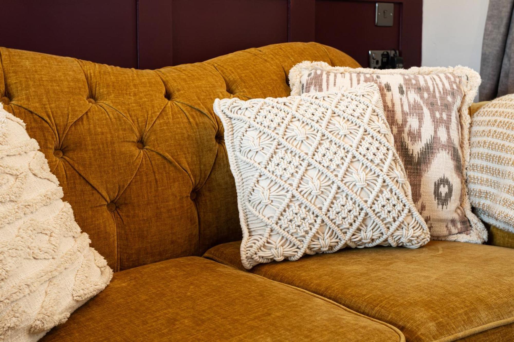 Scenery Hill Hideaways The Coach House Charming Retreat With Jacuzzi And Bbq Hut Near The District Holiday home *