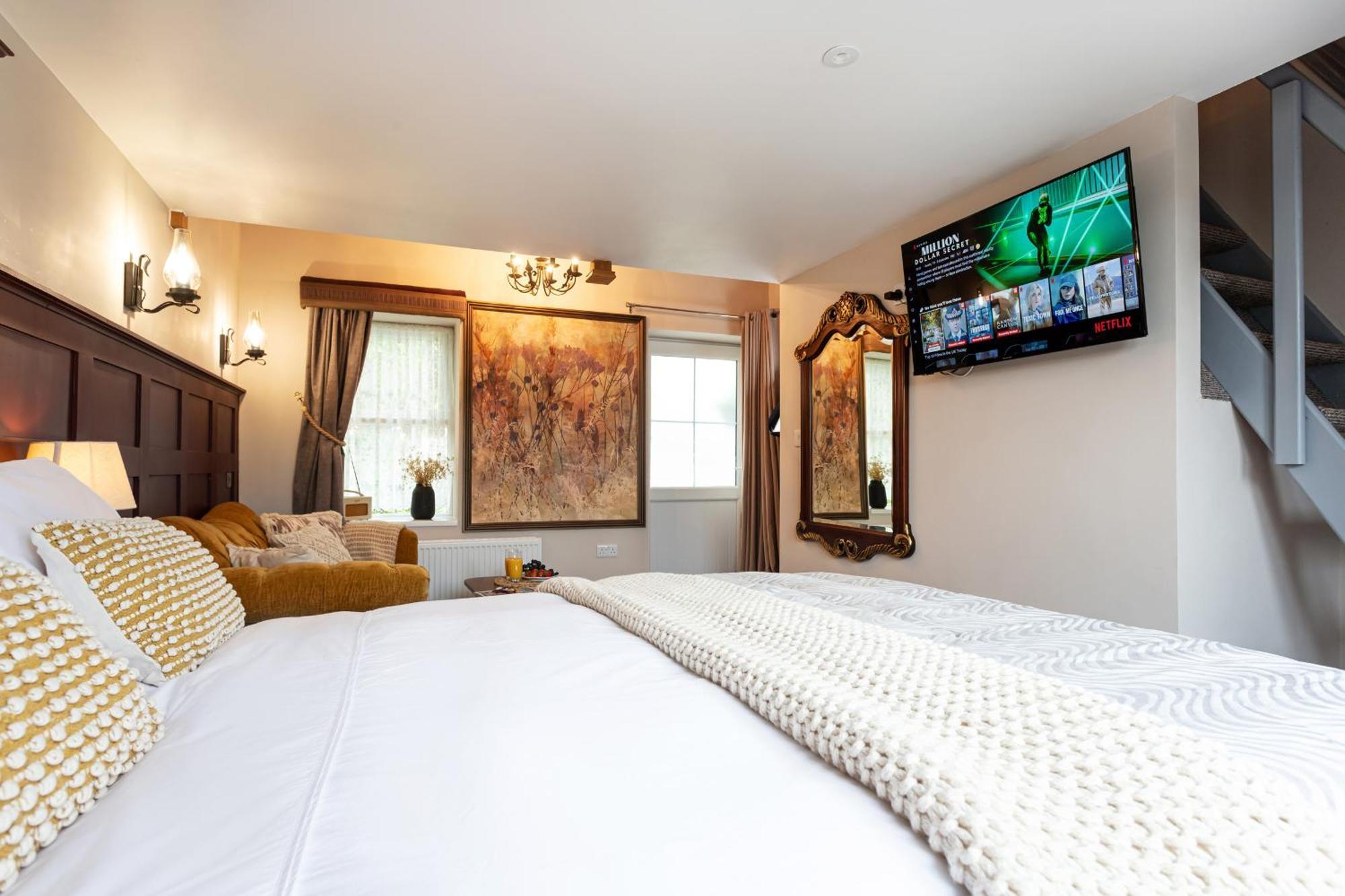 Scenery Hill Hideaways The Coach House Charming Retreat With Jacuzzi And Bbq Hut Near The District Holiday home Workington