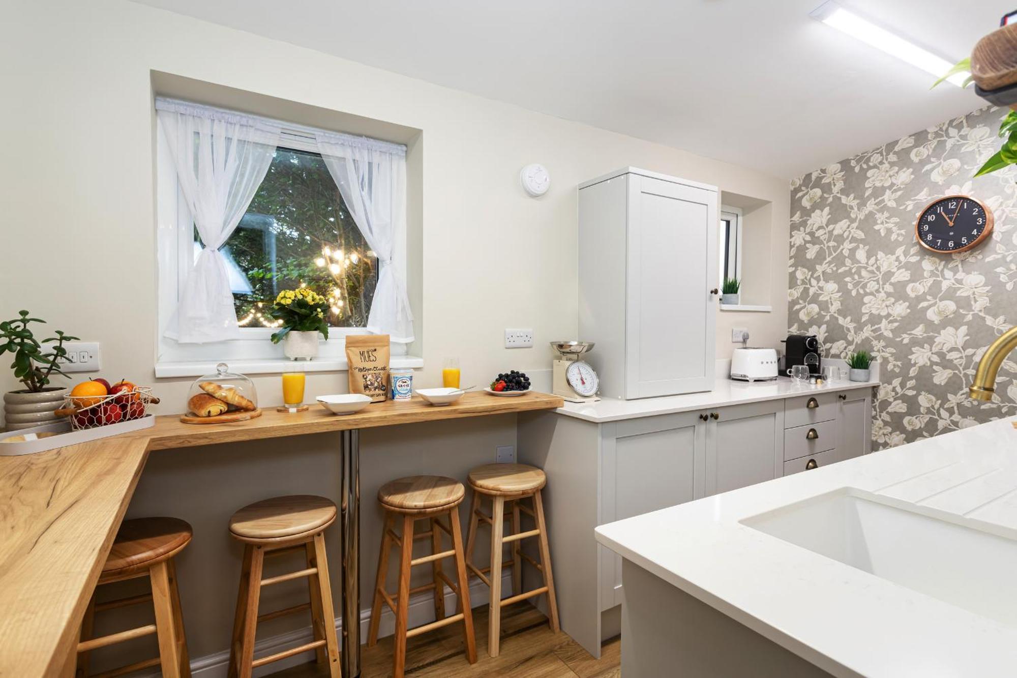 Holiday home Scenery Hill Hideaways The Coach House Charming Retreat With Jacuzzi And Bbq Hut Near The District *